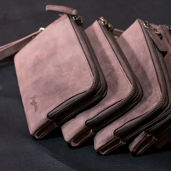 Clutch Wanita Kulit Crazy Horse